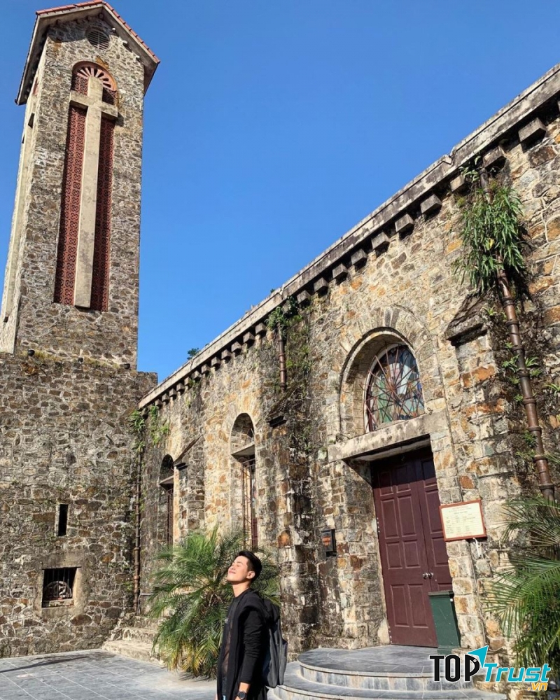 Nhà thờ Đá Tam Đảo