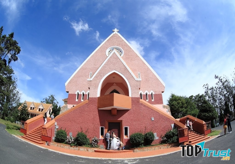 Tòa nhà nguyện nhà thờ Domain de Marie