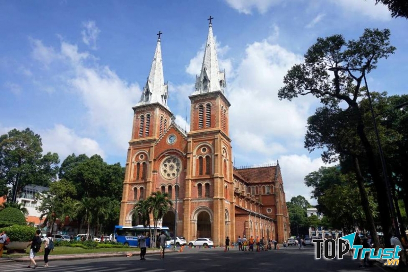 Nhà thờ Đức Bà