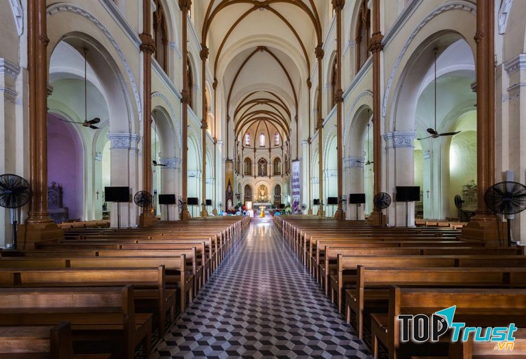 Nhà thờ Đức Bà