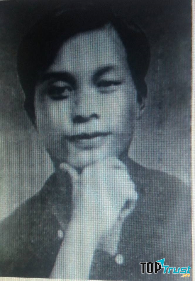 Nhà thơ Hồng Nguyên