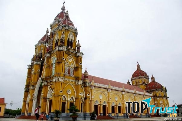 Nhà thờ Pha - rô