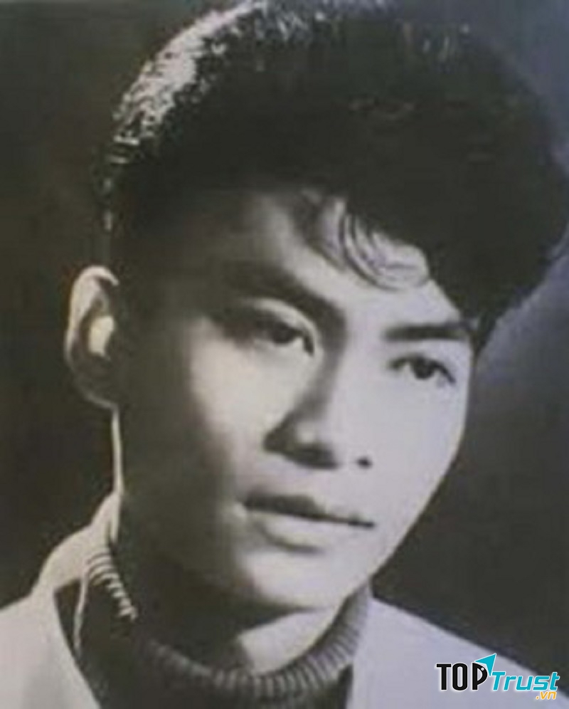 Nhà thơ Lê Anh Xuân