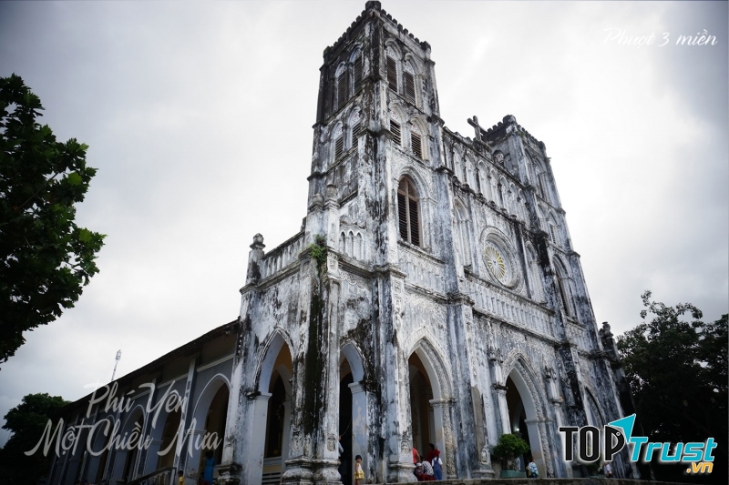 NHÀ THỜ MằNG LĂNG