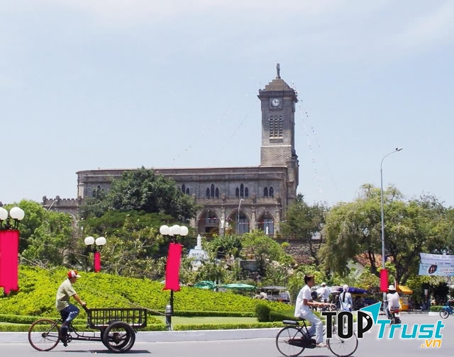 Nhà thờ Núi Nha Trang (nhà thờ Chánh tòa Kitô Vua)