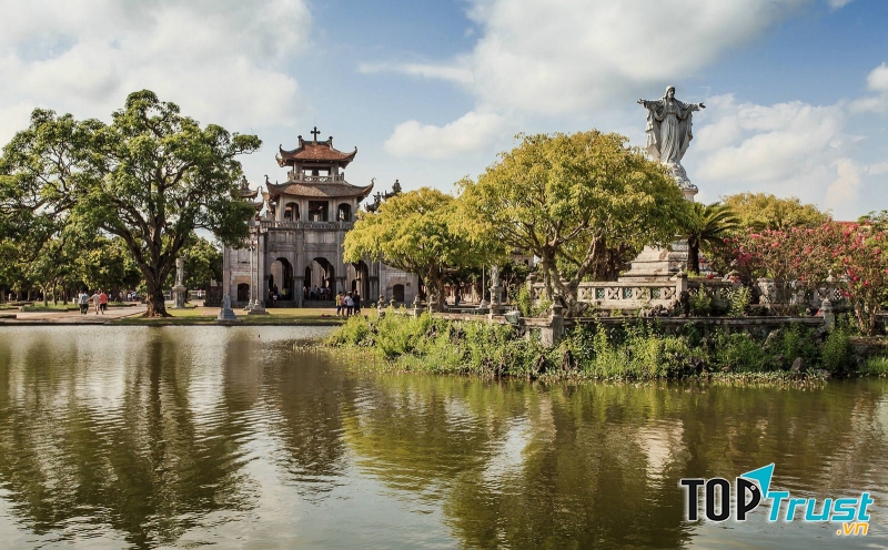 Nhà thờ Phát Diệm