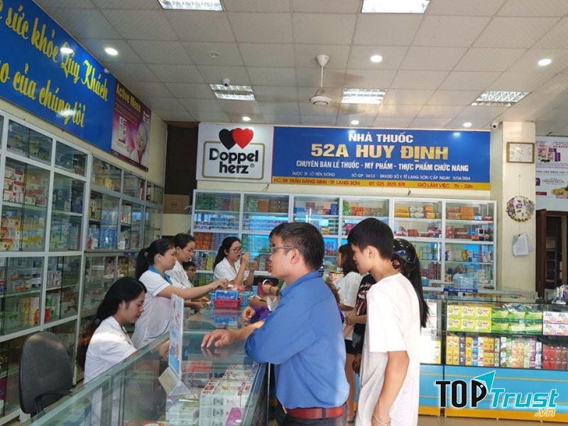 Nhà thuốc Huy Định