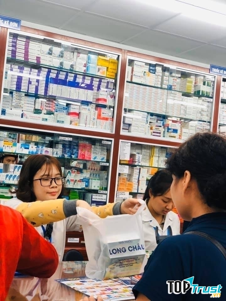 Nhà thuốc Long Châu