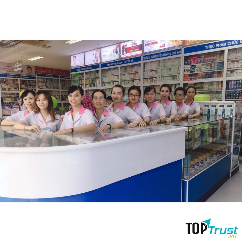 Nhà thuốc tây Hồng Đào