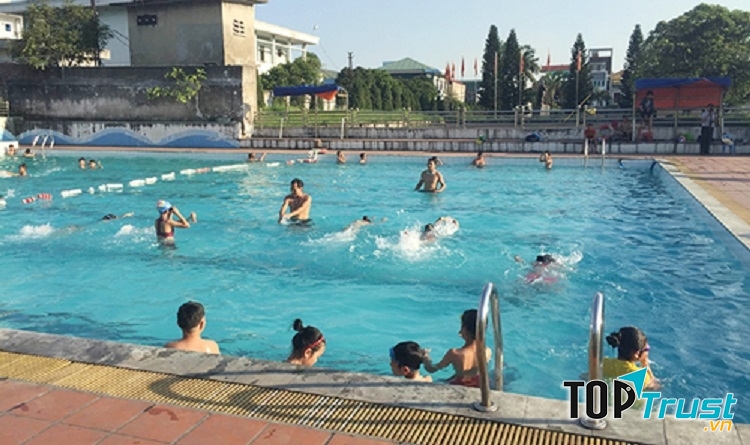 Bể bơi tại nhà văn hóa