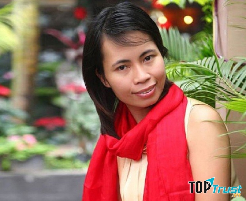 Ảnh chân dung nhà văn Trang Hạ