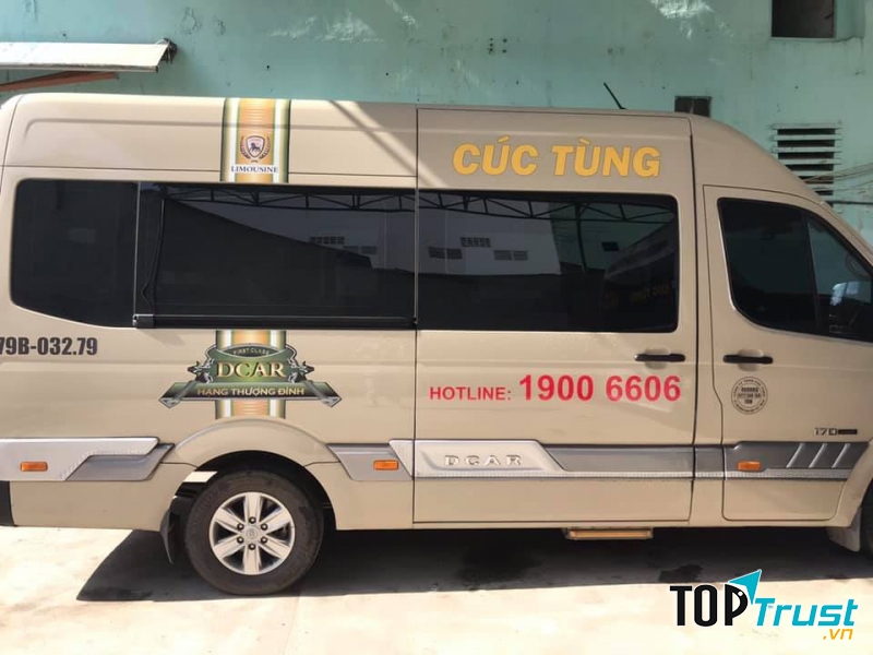 Cúc Tùng Limousine