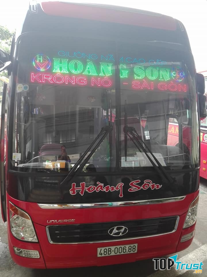 Nhà xe Hoàng Sơn