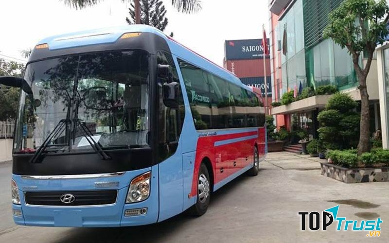 Nhà xe Hữu Nghĩa