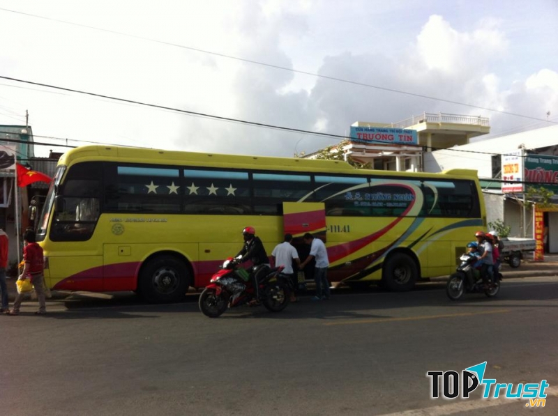 Xe khách Trường Ngươn