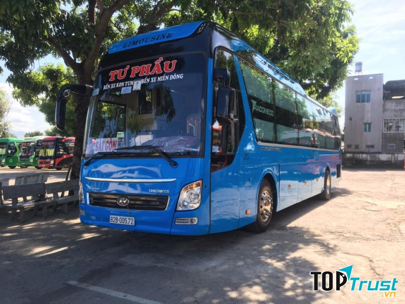 Nhà Xe Tư Phầu