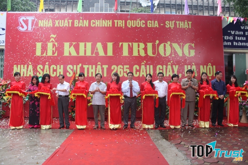 Nhà xuất bản chính trị quốc gia- sự thật