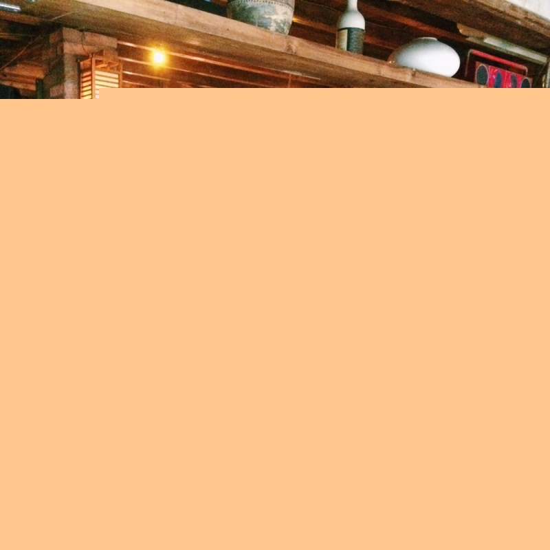 Không gian trong quán