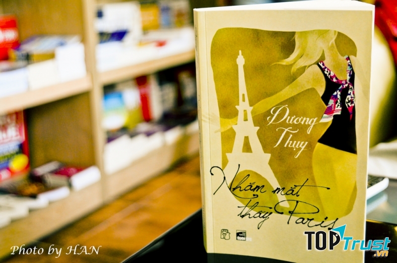 Nhắm mắt thấy Paris