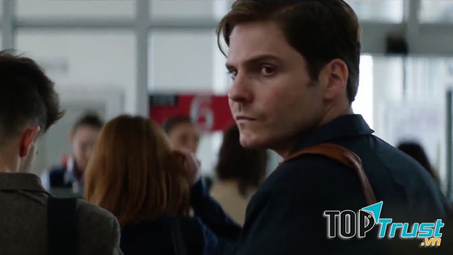 Zemo không có siêu năng lực nhưng cũng đủ làm nhóm Avengers tan tác