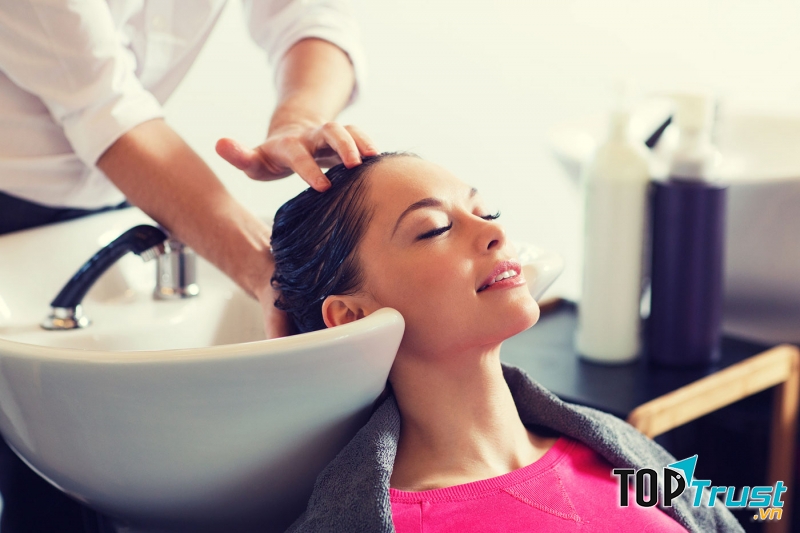 Thường thì đây là công việc dành cho các thực tập dinh hoặc những người mới bước vào lĩnh vực làm đẹp.