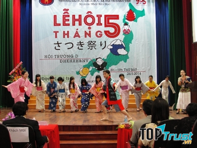 Lễ hội tháng 5