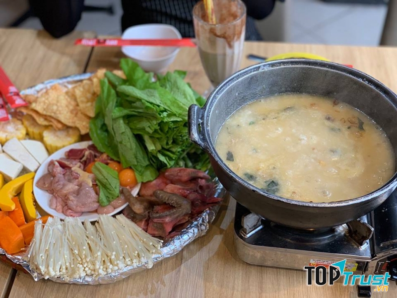 Lẩu cháo tại Nhất cháo