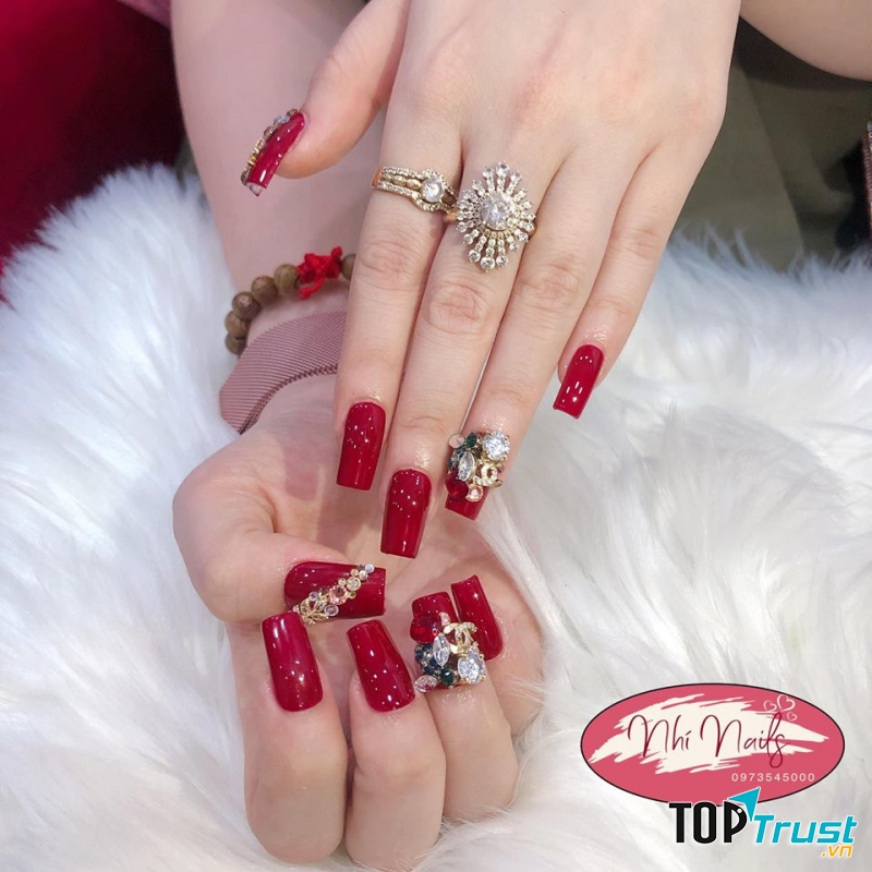 Nhí nails