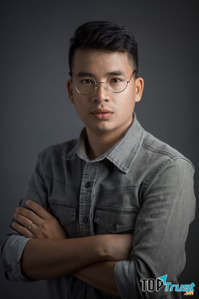 Nhiếp ảnh gia Nguyễn Hồng