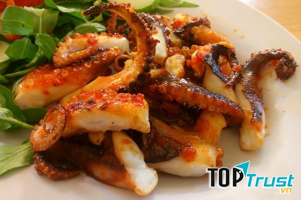 Bạch tuộc nướng thơm ngon, hấp dẫn