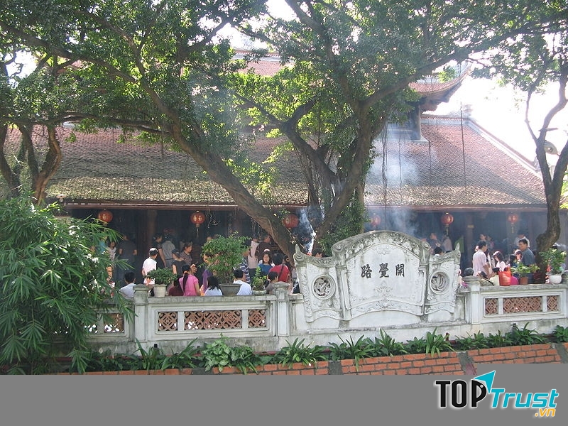 Đi lễ chùa Hà cần phải thành tâm