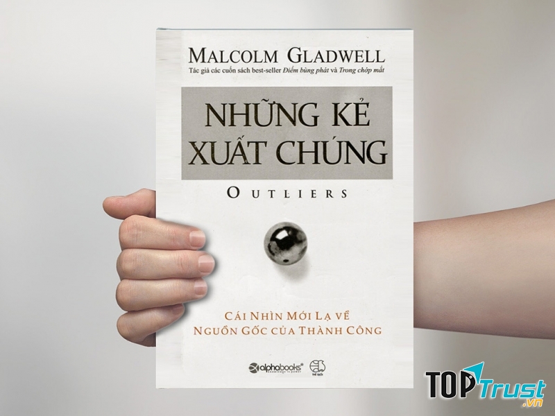 Với giọng văn lôi cuốn và cách kể chuyện hết sức có duyên, Malcolm Gladwell cũng viện dẫn rất nhiều giai thoại thú vị
