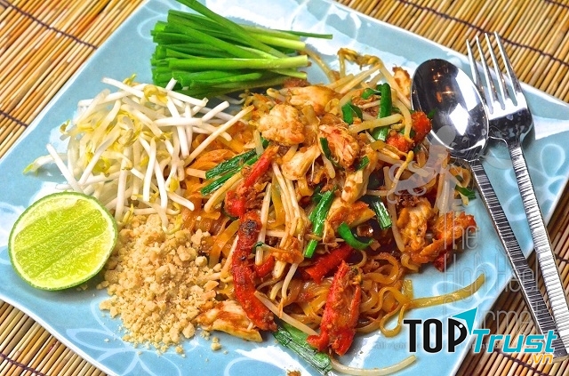 Pad Thái – món ngon đậm đà hương vị.