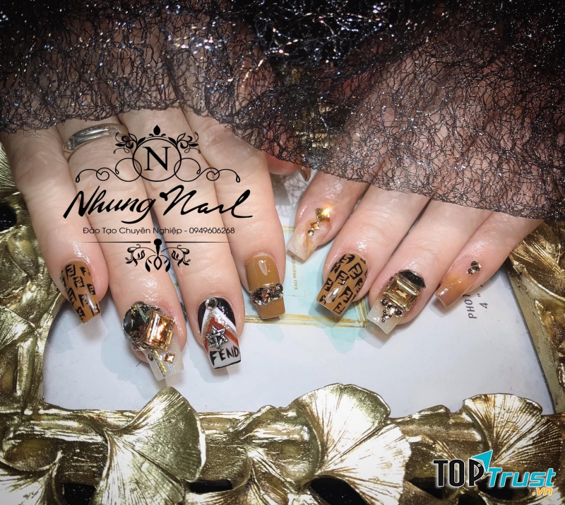 Nhung Nail