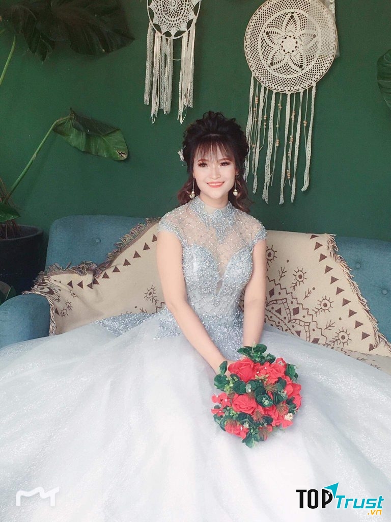 NhungNguyen Makeup mong muốn giúp cho các cô gái được chu toàn, hoàn hảo và xinh đẹp.