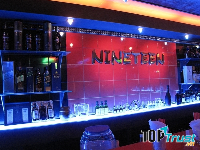 Nineteen bar