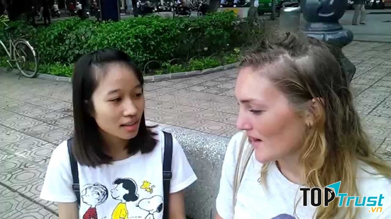 Làm quen với người nước ngoài