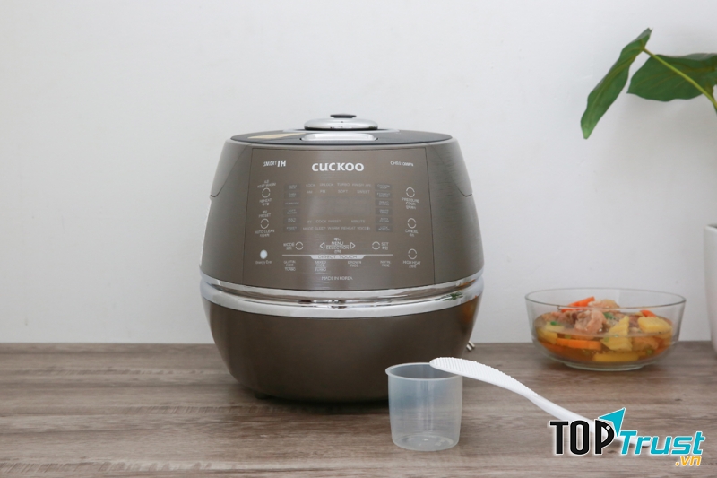﻿Nồi cơm điện Cuckoo 1,8 lít CRP-CHSS1009FN