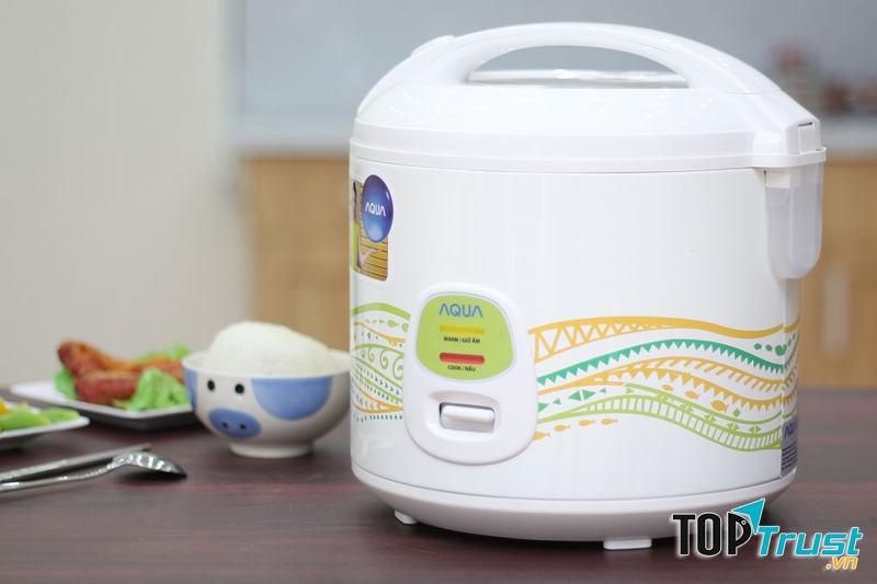 Nồi cơm điện nắp gài 1,8 lít AQUA VM18A