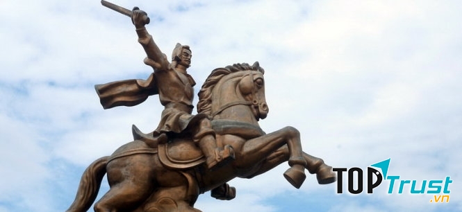 Hình ảnh vua Quang Trung Nguyễn Huệ