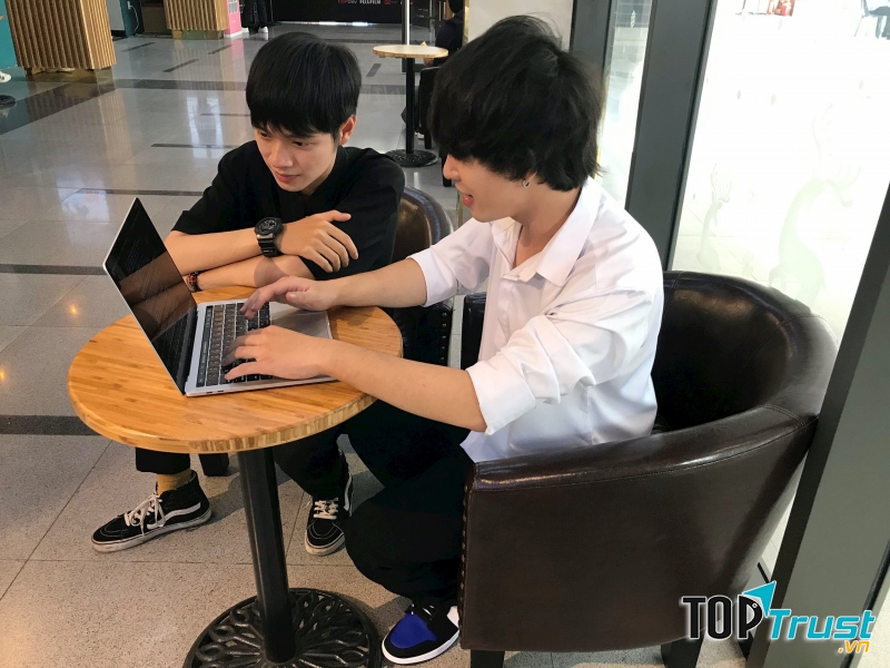 Tự lập và tự tin vào bản thân là tốt nhưng bất kể vấn đề gì thì nên có chuẩn mực.