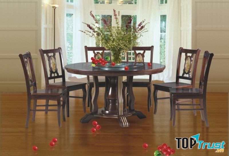 Bàn ăn từ gỗ tự nhiên (Nguồn: Sưu tầm)