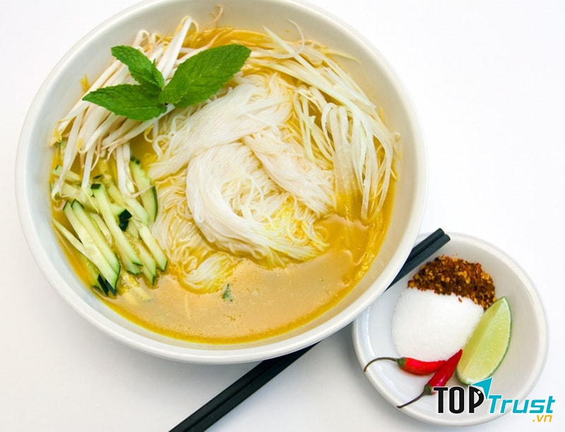 Nom banh chok