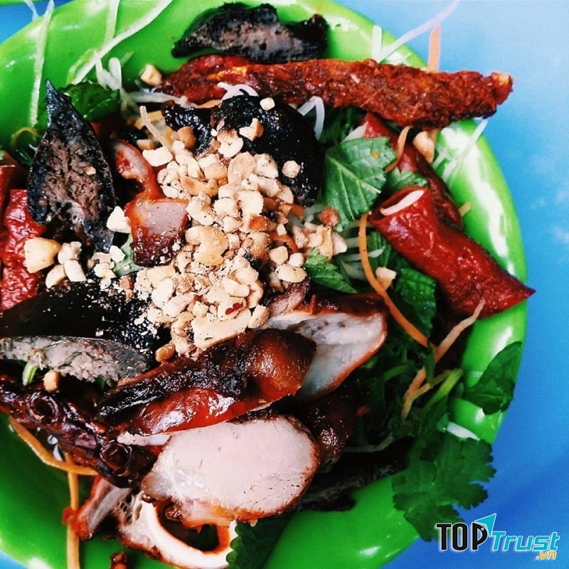 Bát nộm đầy ắm và rất hấp dẫn thực khách (Nguồn: Sưu tầm)