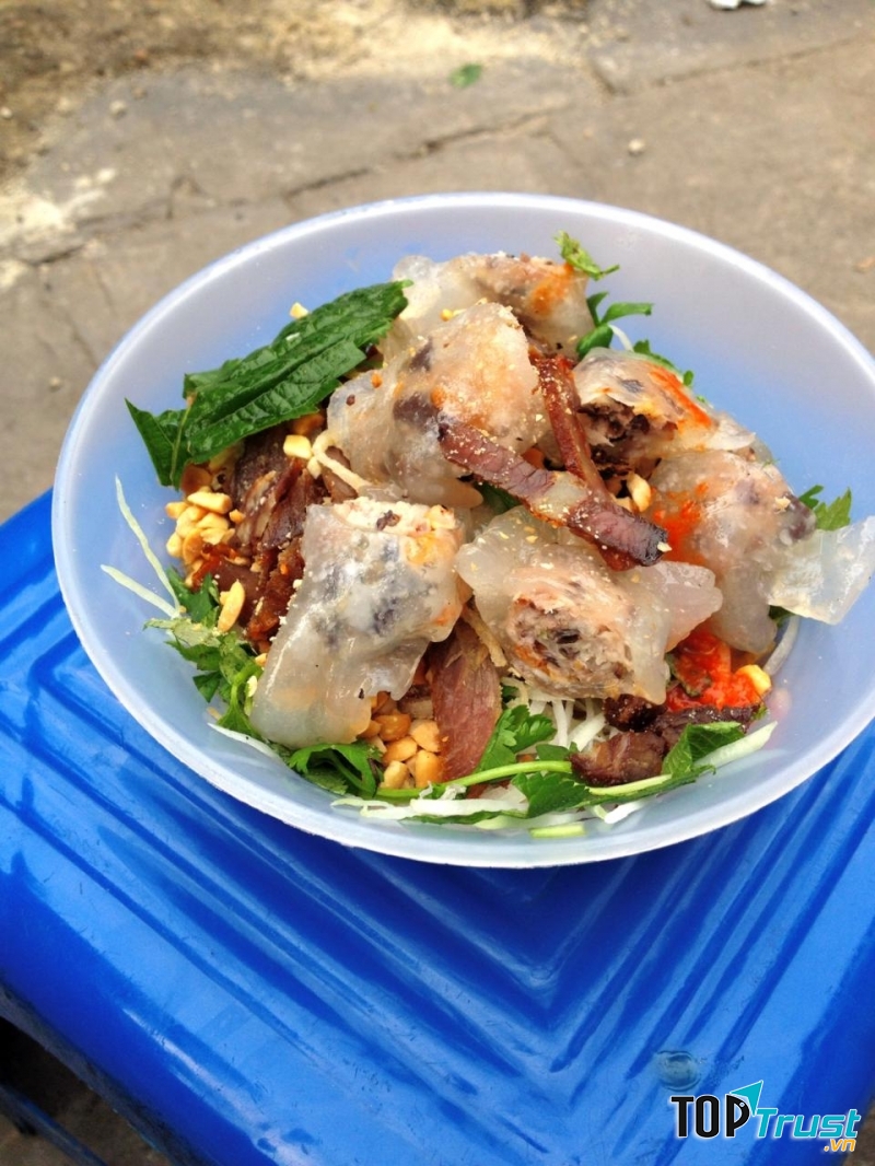 Nộm bò khô bánh bột lọc