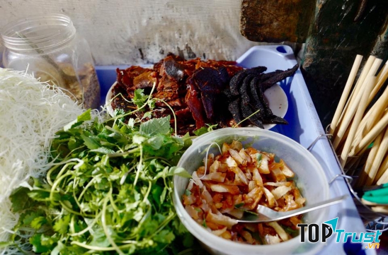 Nộm bò khô phố Đường Thành