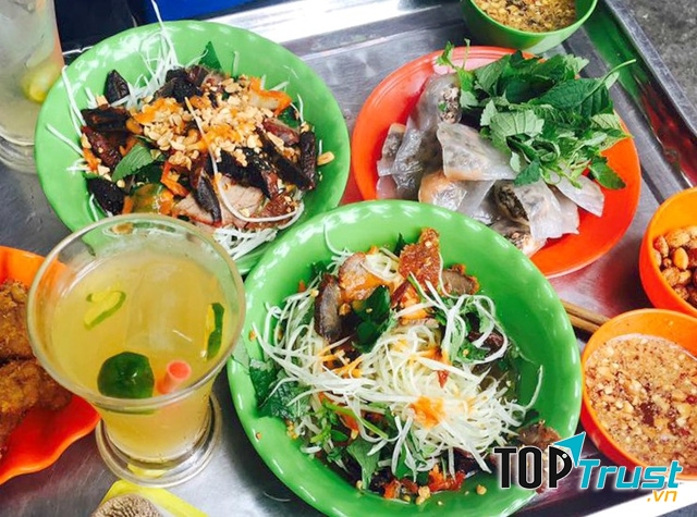 Nộm bò khô phố Hồ Hoàn Kiếm