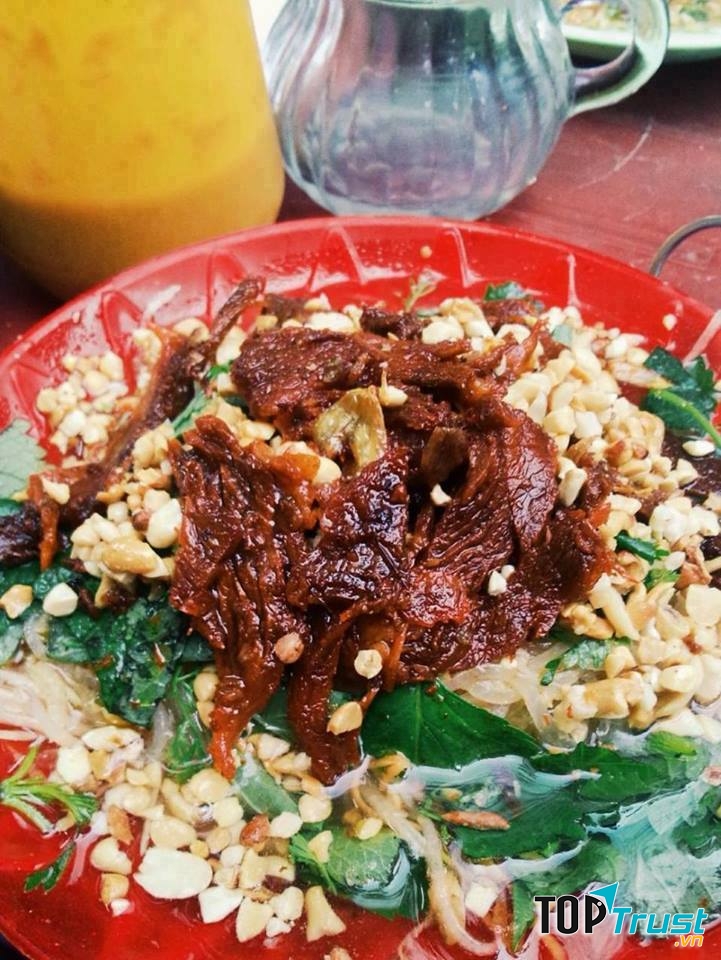 Nộm bò khô phố Lý Thường Kiệt