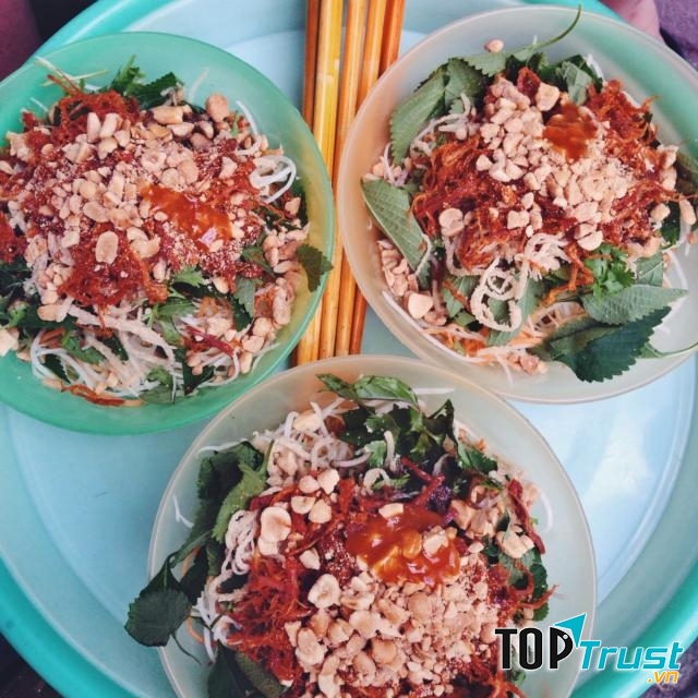 Nộm bò khô phố Lý Thường Kiệt