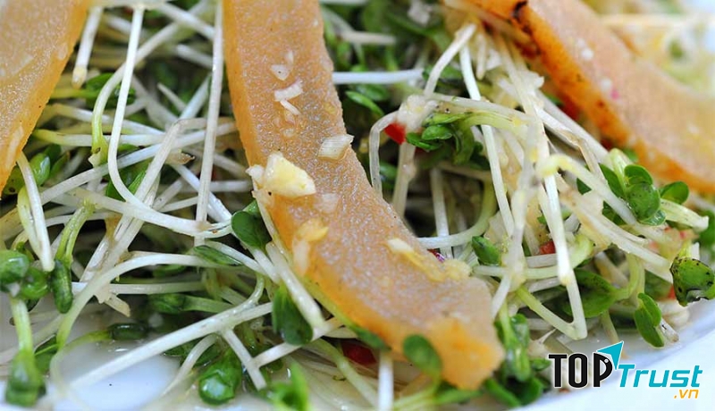 Nộm da trâu - món ăn độc đáo